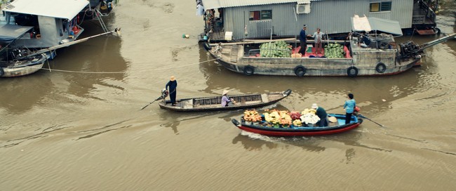 "Bà già đi bụi" - sáng tạo từ văn học đến điện ảnh - Ảnh 5.